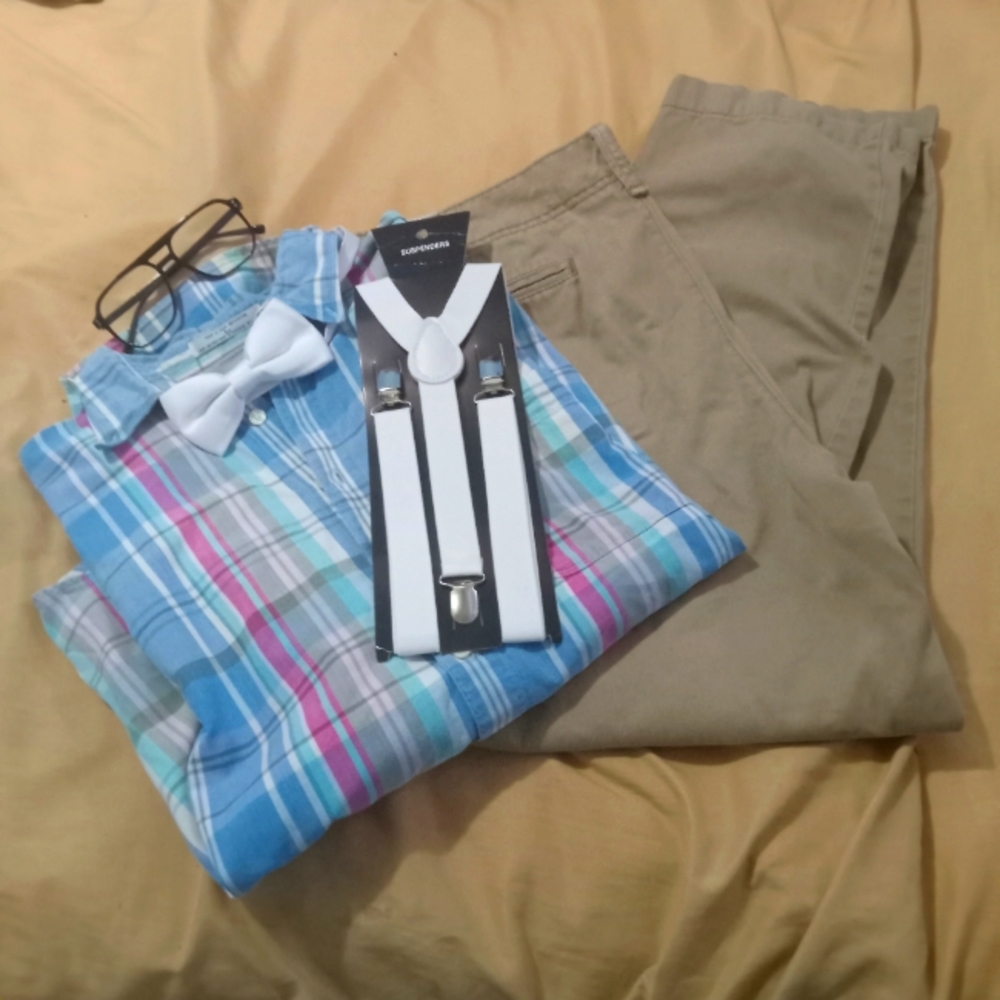💙🤍🩷 NWOT Mens Large Nerd Costume Party Fun Khakis Suspenders Bow Tie Top